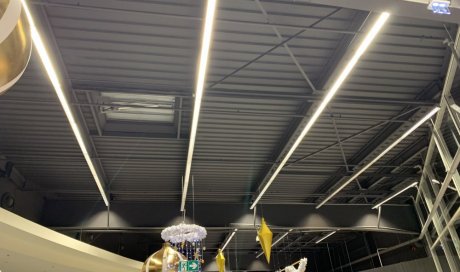 Remplacement système éclairage par éclairage LED dans une grande surface à Mazé